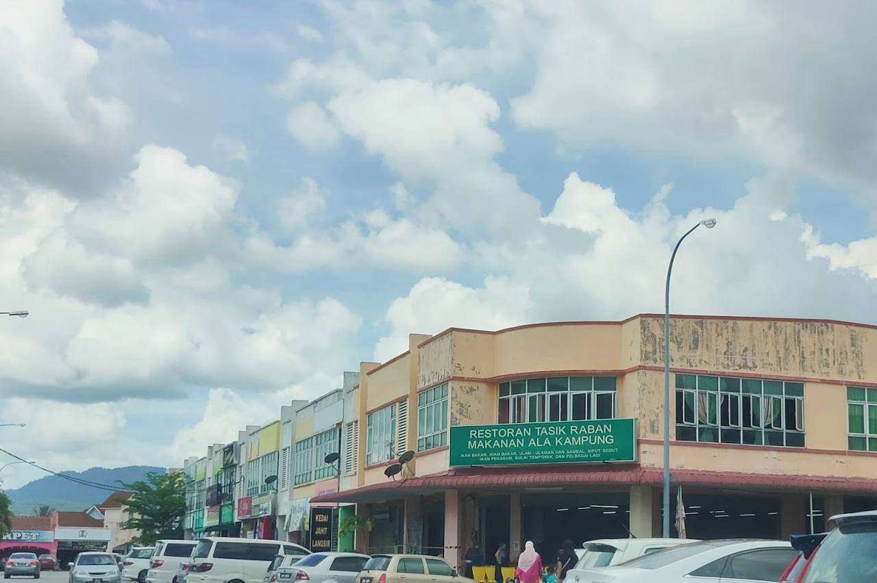 Restoran Tasik Raban